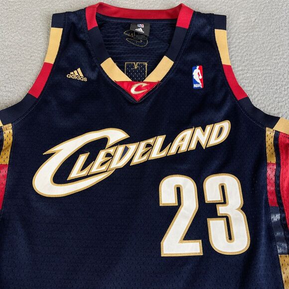Authentic LeBron James Cleveland Cavaliers Jersey M Length +2 Adidas Stitched - Picture 2 of 14